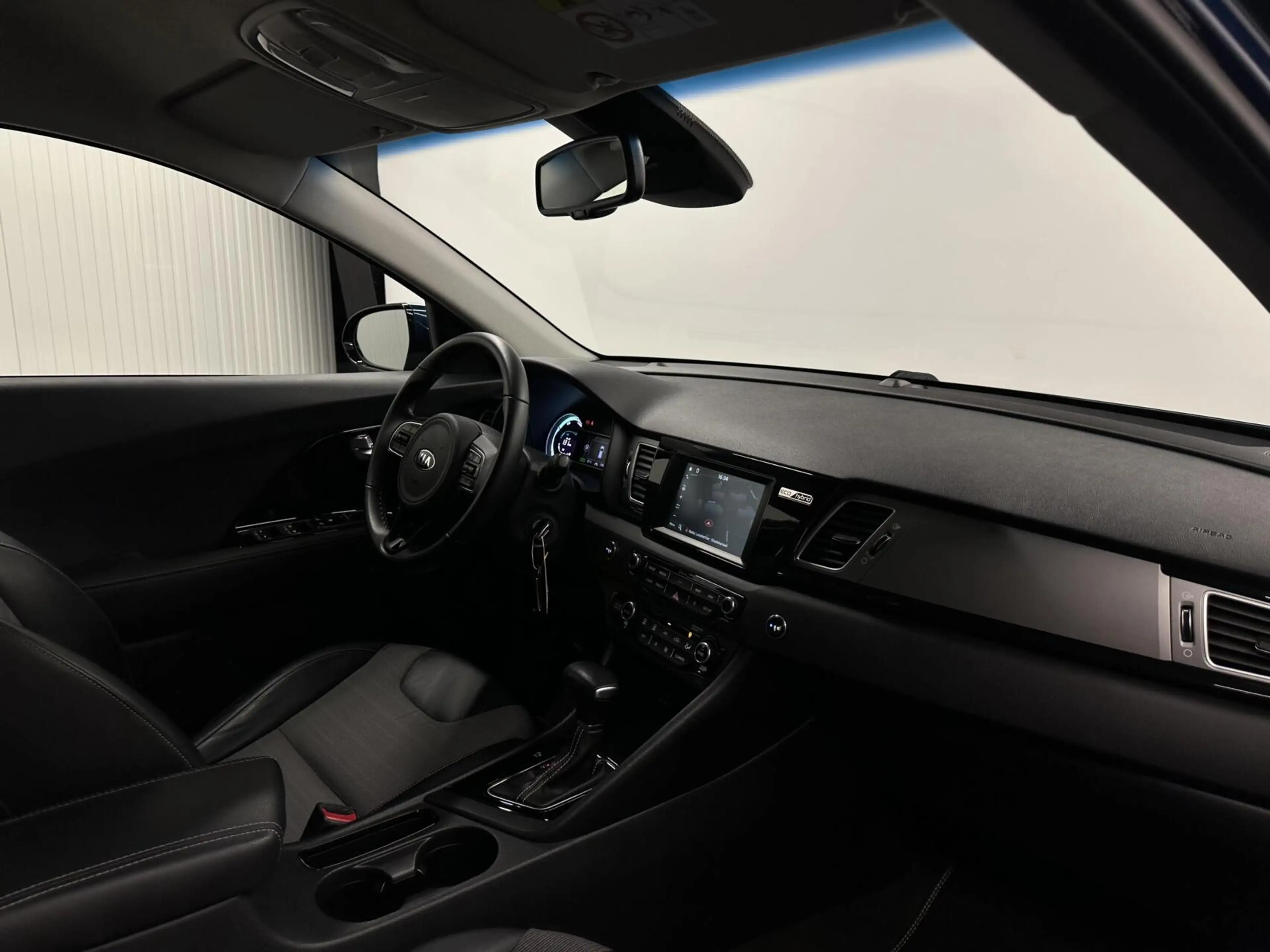 Kia Niro 1.6 GDi Hybrid ExecutiveLine CAMERA NAVI ECC TREKH — photo 14