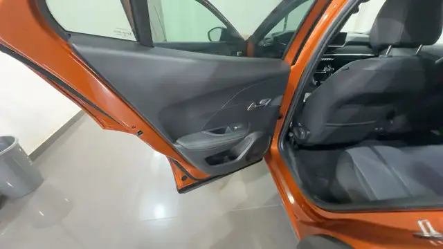 Peugeot 2008 view 12