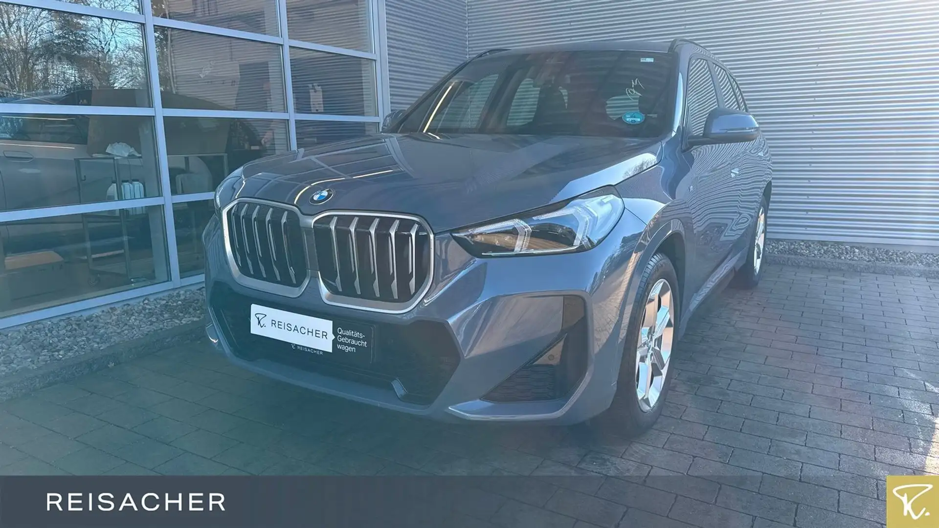 BMW X1 xDrive23d M-Sport Navi ACC adLED MemSi RüKa Grau - 1