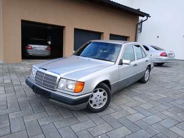 W124 300D Limousine