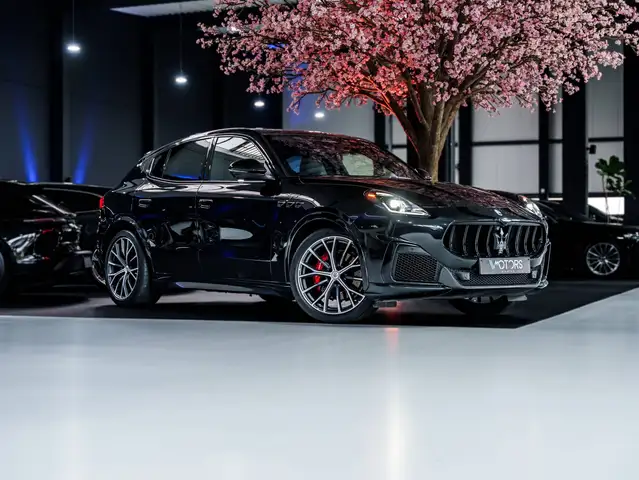 Maserati Grecale 3.0 V6 Turbo Trofeo - 21" - Carbon - HUD - 360° - Ventilatie - Zetelverw. - Driver Assist Plus
