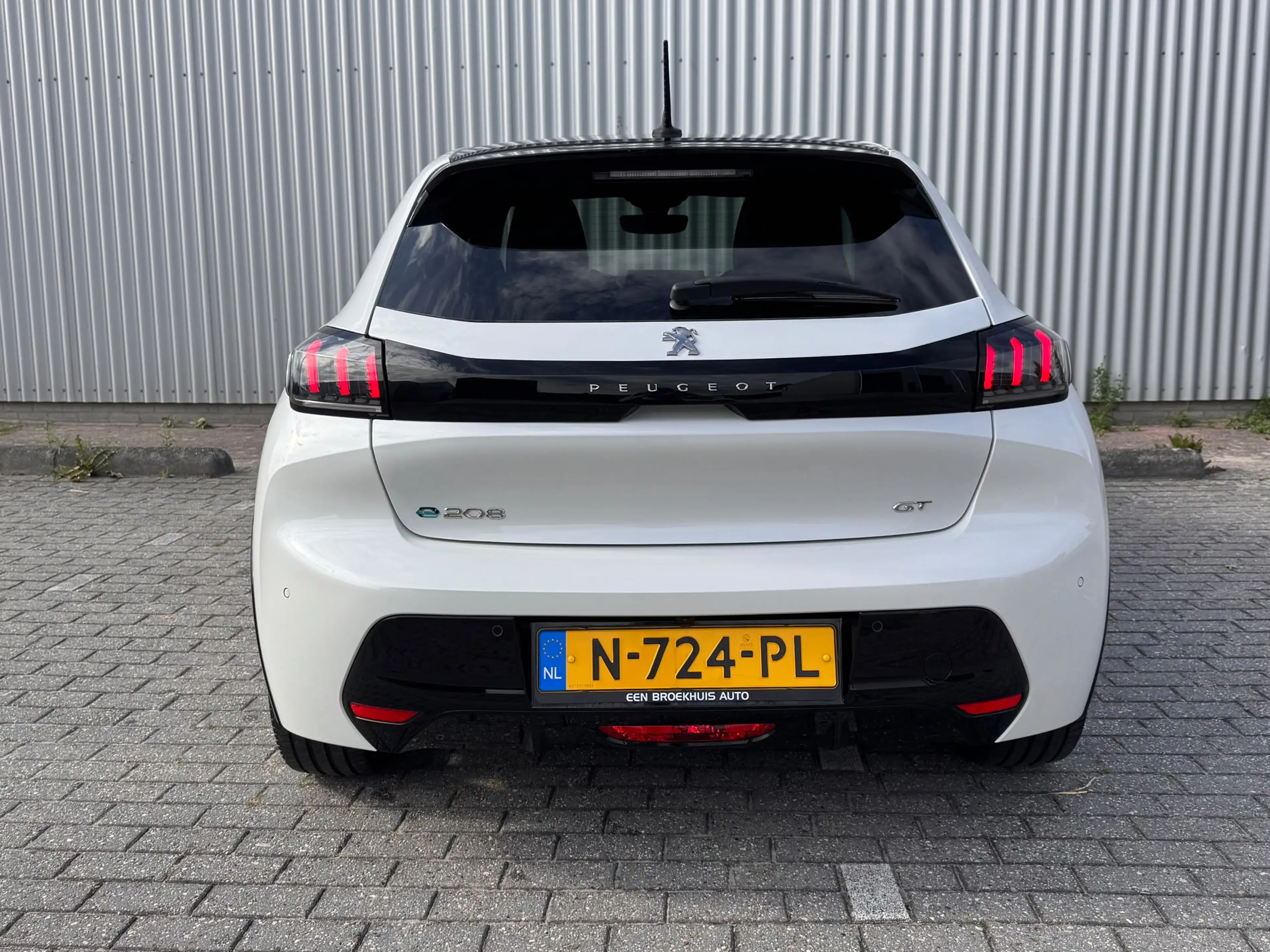 Peugeot e-208 EV GT Pack 50 kWh SOH 97,19% | Alcantara Interieur — photo 4