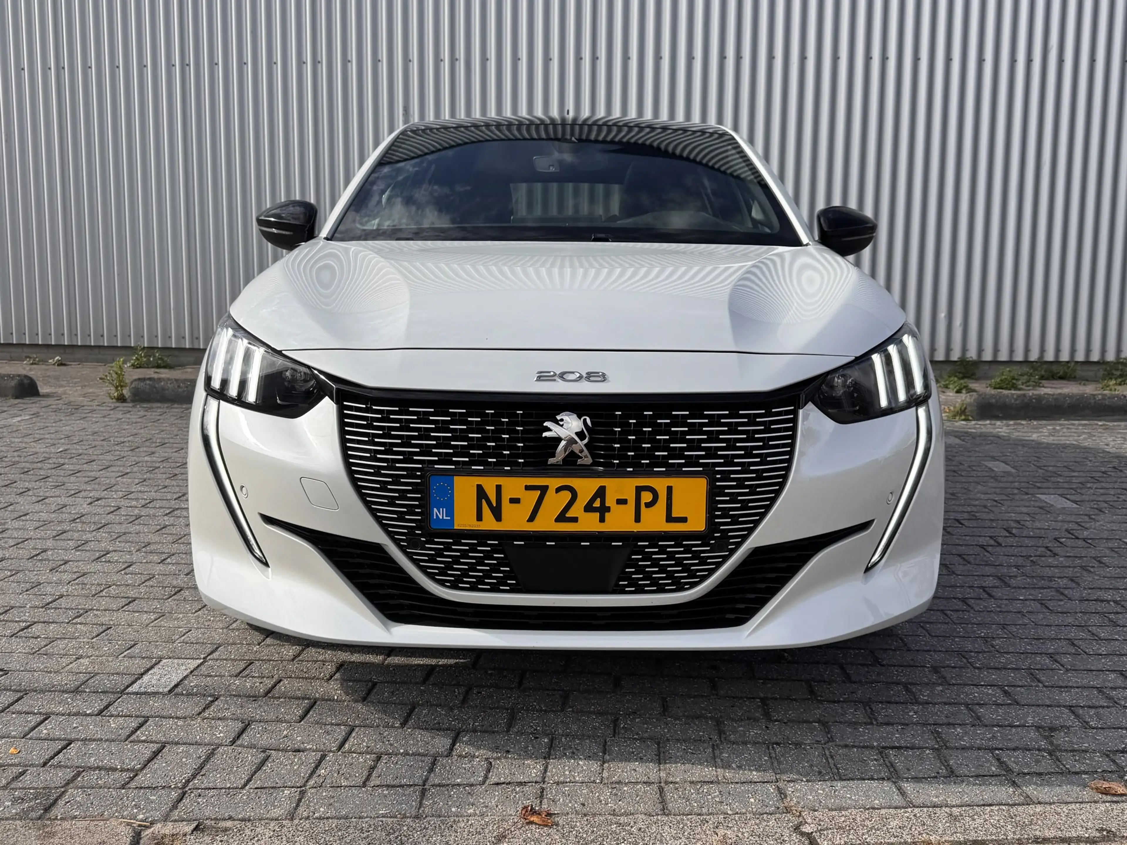 Peugeot e-208 EV GT Pack 50 kWh SOH 97,19% | Alcantara Interieur — photo 8