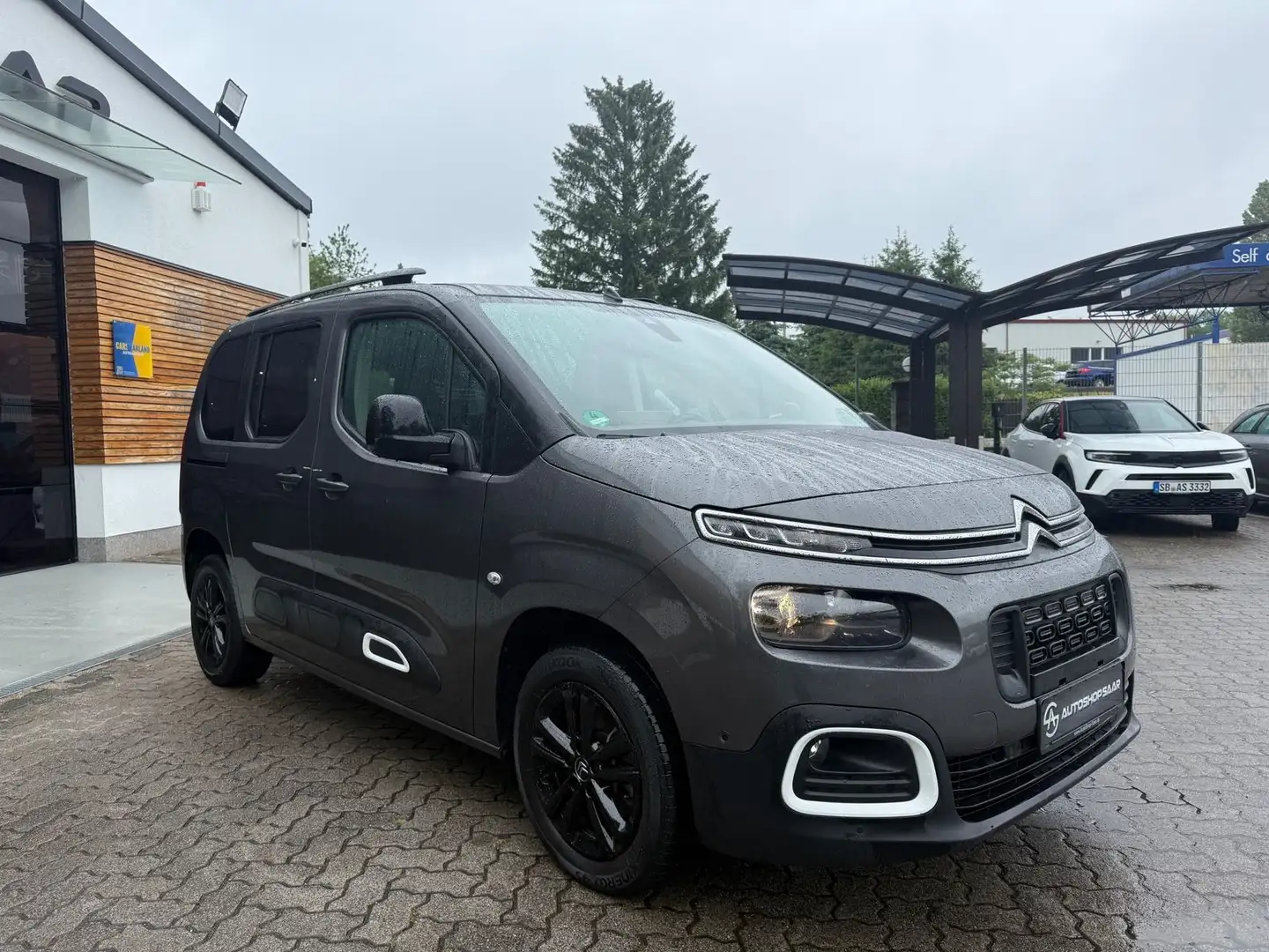 Citroen Berlingo Shine M/SHZ/AHK/PDC Grau - 2