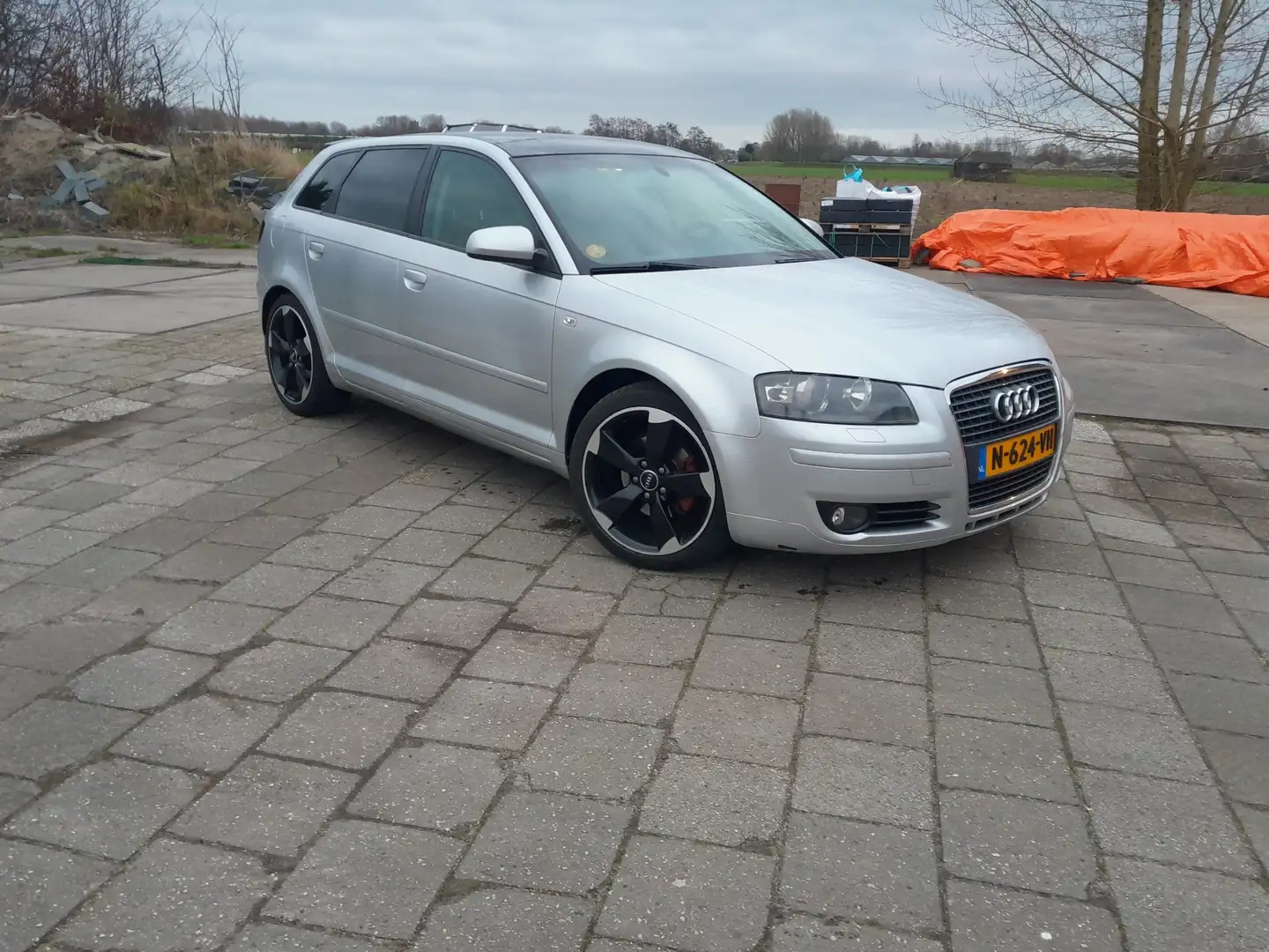 Audi A3 2.0 FSI Sportback tiptronic Ambiente - 2