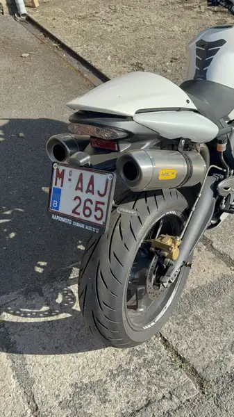 Triumph Street Triple - foto 4