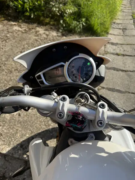 Triumph Street Triple - foto 8