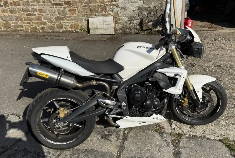 Triumph Street Triple