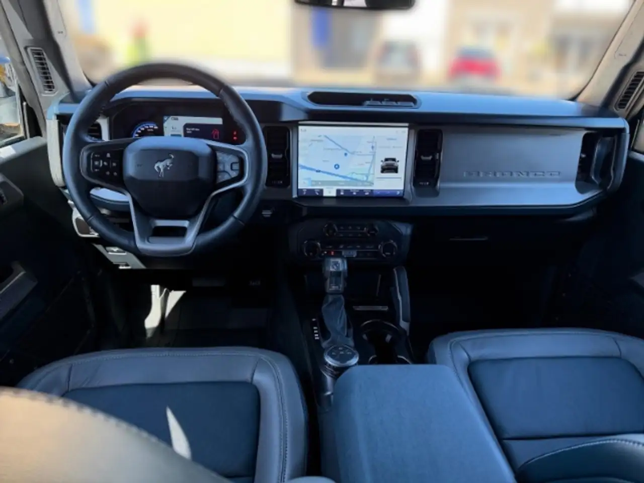 Ford Bronco 4x4 2.7 EcoBoost Outer Banks - neuwertig 11
