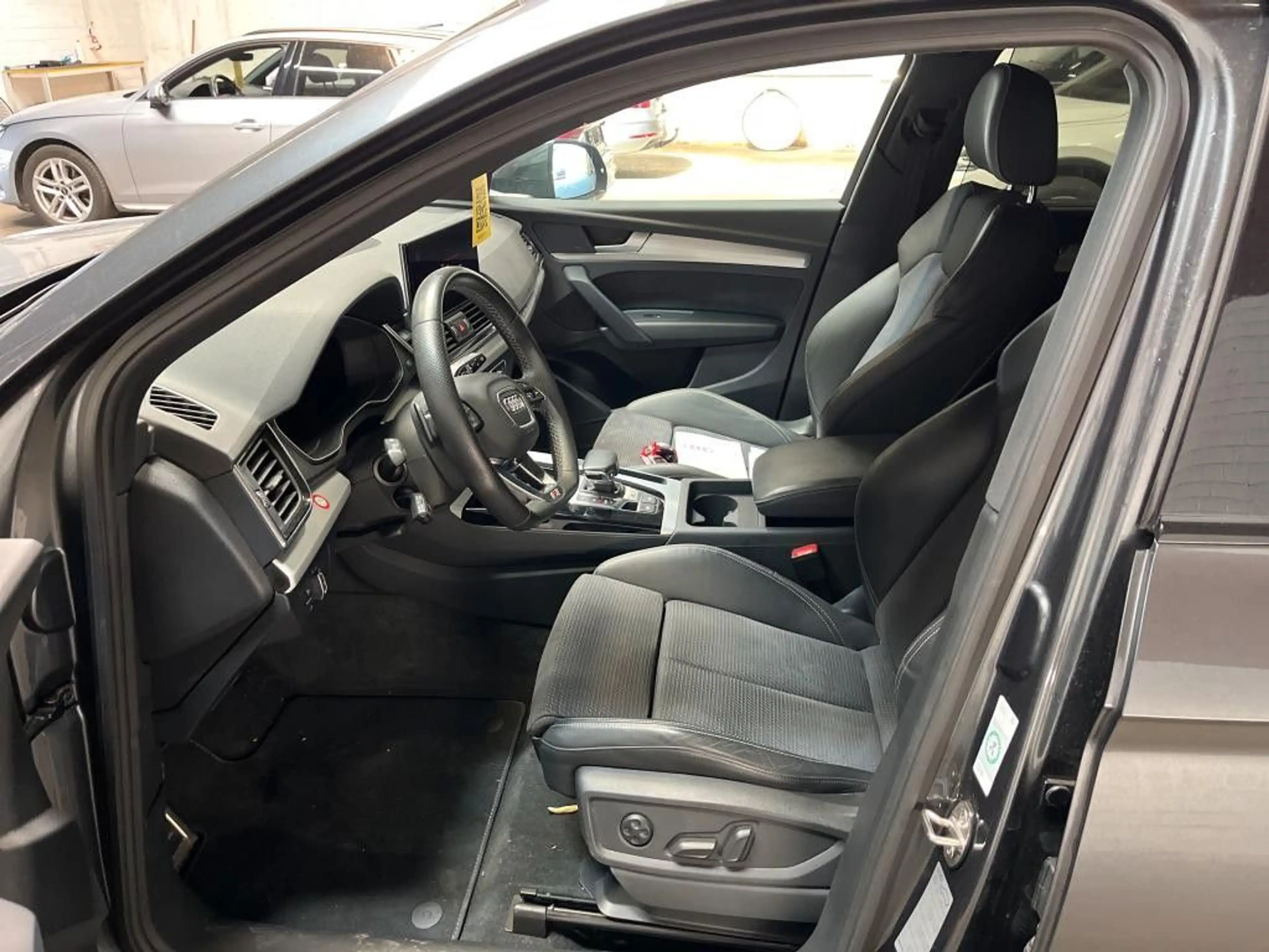 Audi SQ5 3.0 TDI, BLACKLINE, AHK, DAYTONAGRAU — photo 4