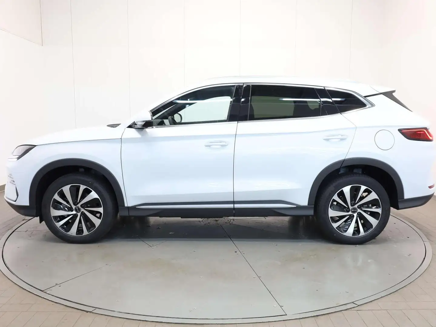 BYD Seal U Comfort 71,8 kWh*sofort verfügbar* Weiß - 2