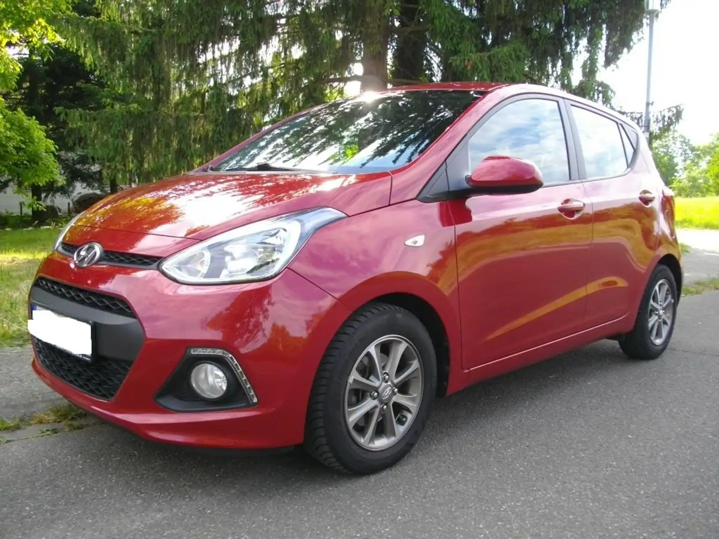 Hyundai i10 YES Edition*nur 64`tkm*in bildschönem Zustand* Rot - 1