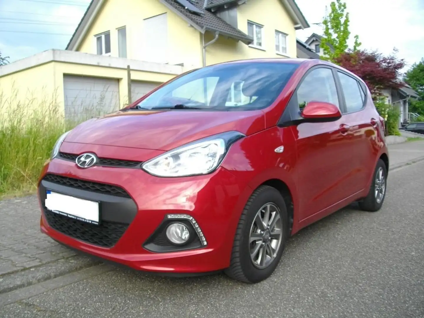 Hyundai i10 YES Edition*nur 64`tkm*in bildschönem Zustand* Rot - 2