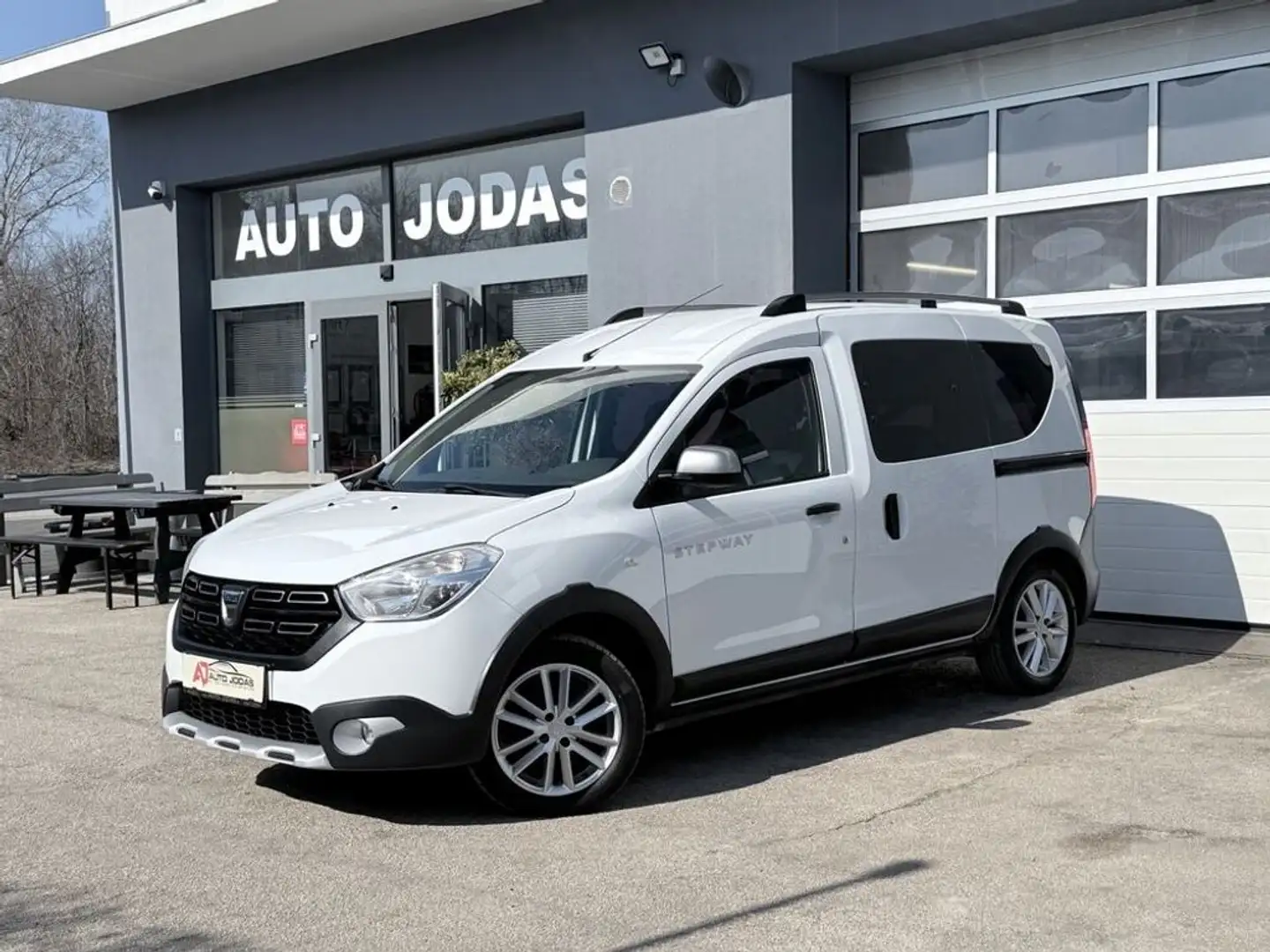 Dacia Dokker Stepway dCi 90 **Kamera/Navigation** Weiß - 2