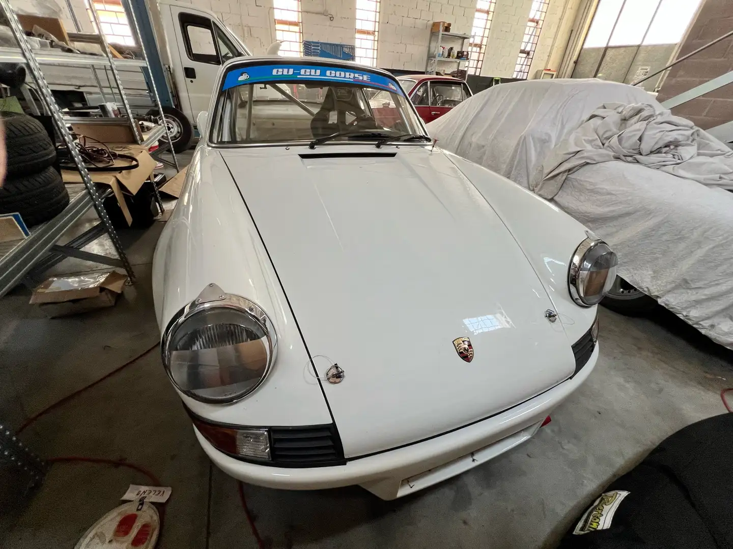 Porsche 911 2.4 S - 2