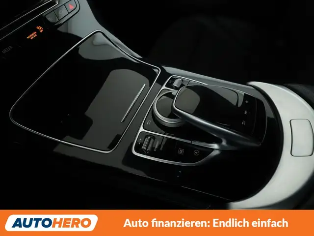Mercedes-Benz GLC view 23