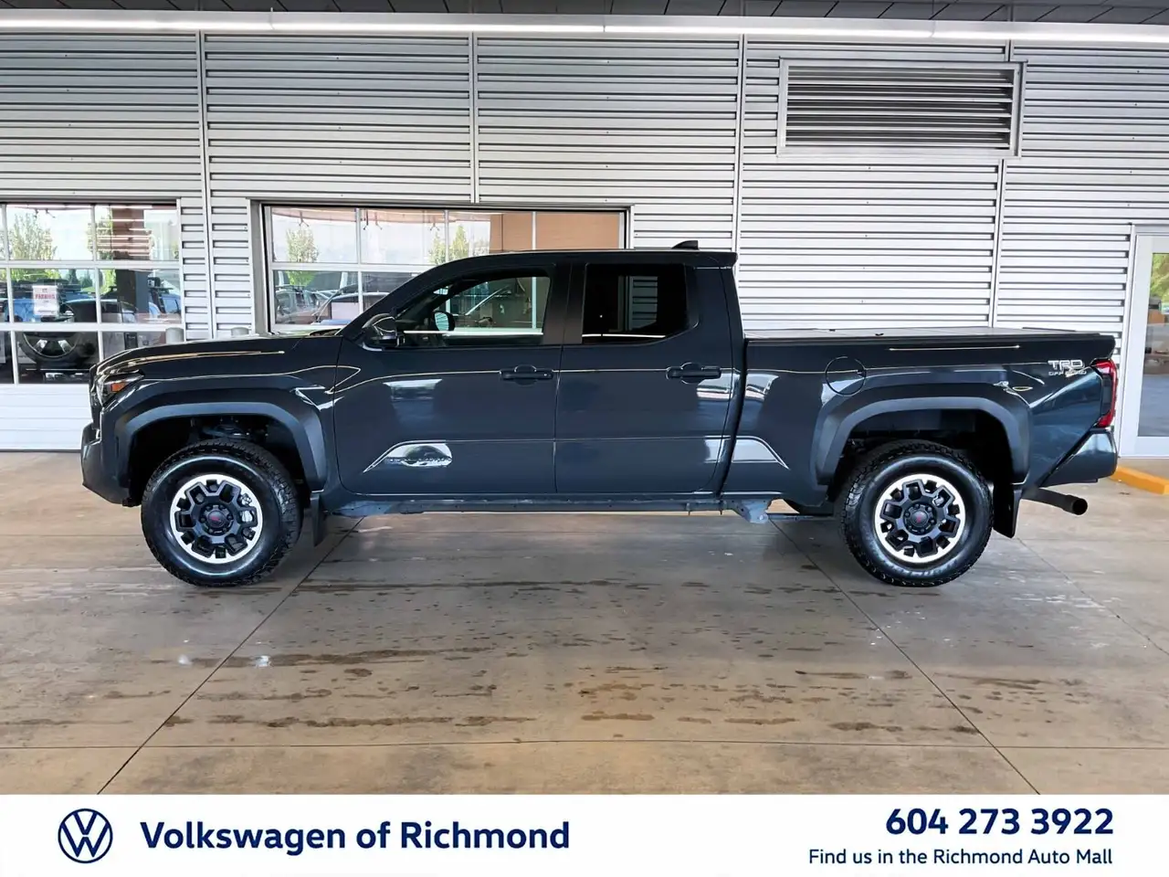 Toyota Tacoma снимка Toyota Tacoma