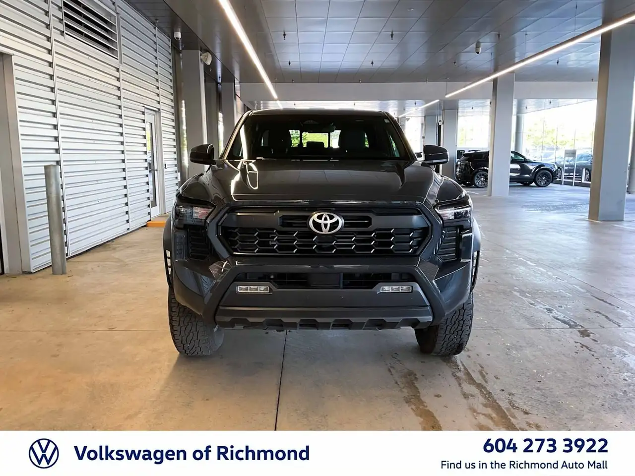 Toyota Tacoma снимка Toyota Tacoma