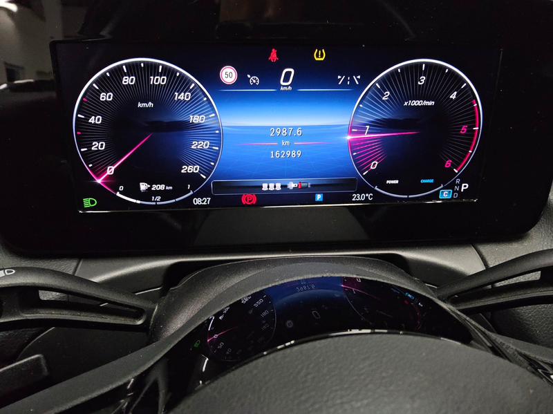 Mercedes-Benz C 220 T d Avantgarde Navi LED MBUX RfK PDC Shz — photo 8