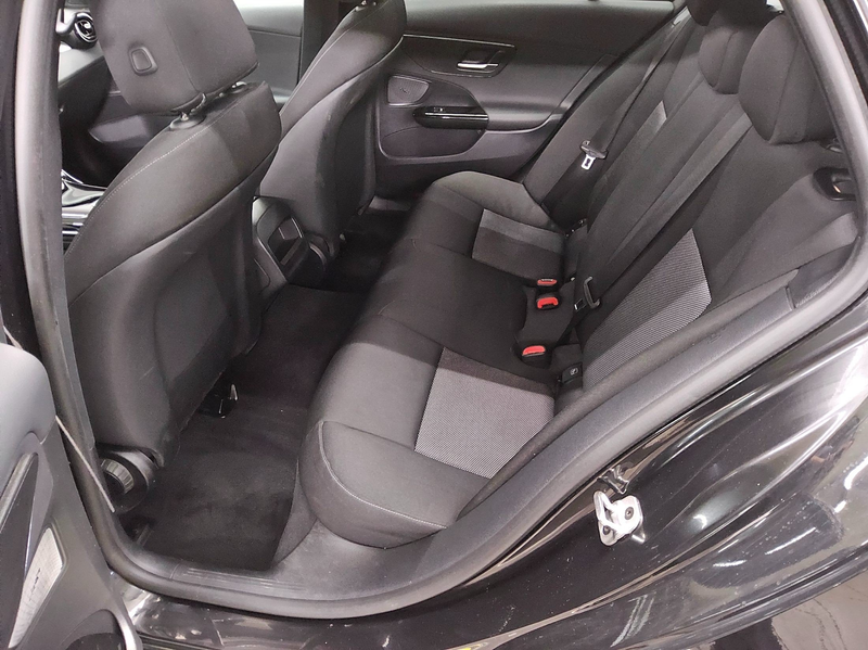 Mercedes-Benz C 220 T d Avantgarde Navi LED MBUX RfK PDC Shz — photo 13
