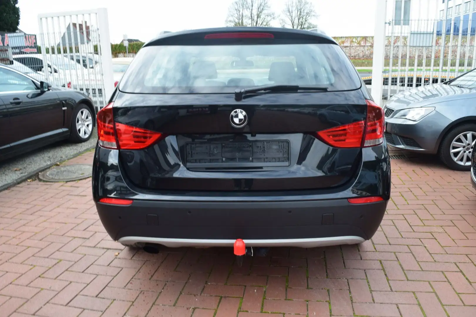BMW X1 KLIMAAUTOMATIK, START&STOP, AHK, PDC, 6 GANG Negro - 2