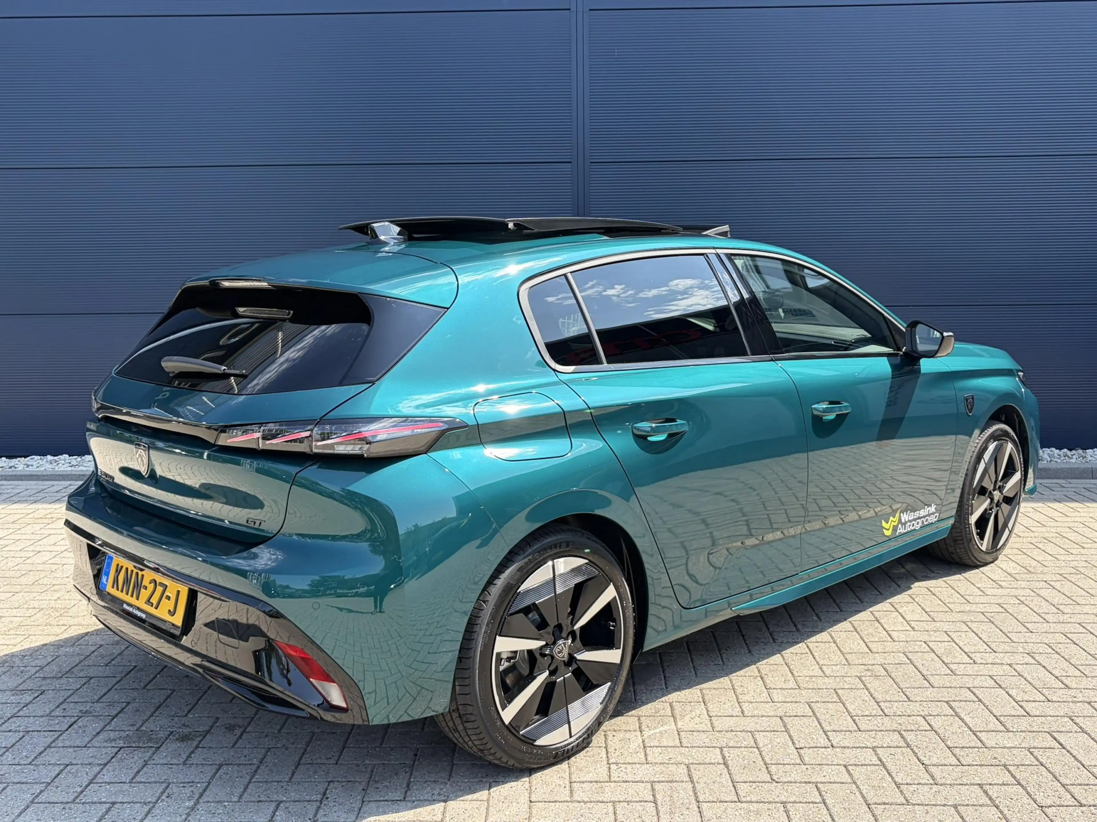 Peugeot 308 e-308 GT 54 kWh Panoramdak I Alcantara Executive i — photo 4