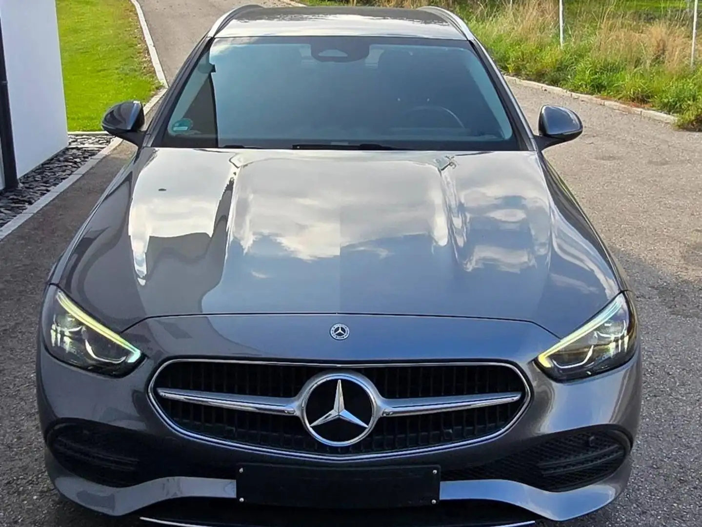 Mercedes-Benz C 300 C 300e T PHEV 25,4kWh  Aut. Grau - 2
