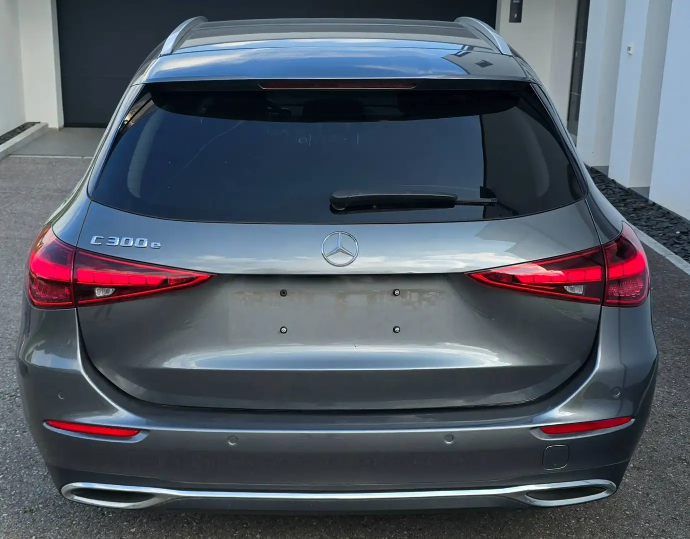 Mercedes-Benz C 300 C 300e T PHEV - Exklusiv MB-Fachwerkstatt | Service & Pickerl 10/26 | 8-fach bereift auf 17Zoll Alufelgen Grau - 2
