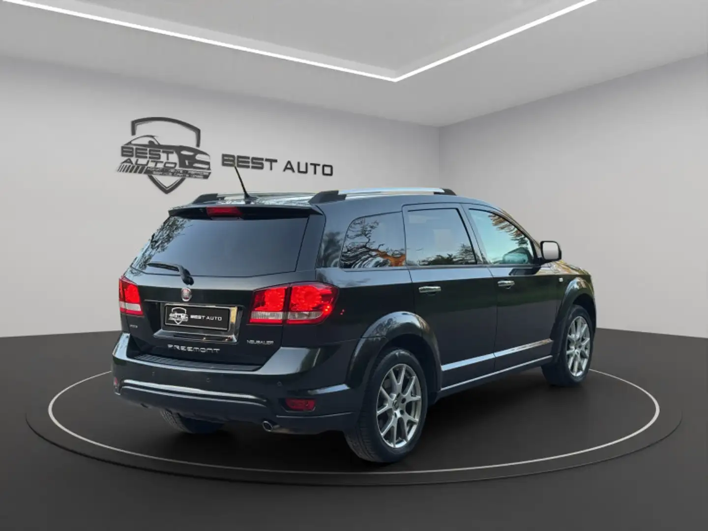 Fiat Freemont 2.0 MULTIJET 16V 170CH LOUNGE AWD BVA Noir - 2