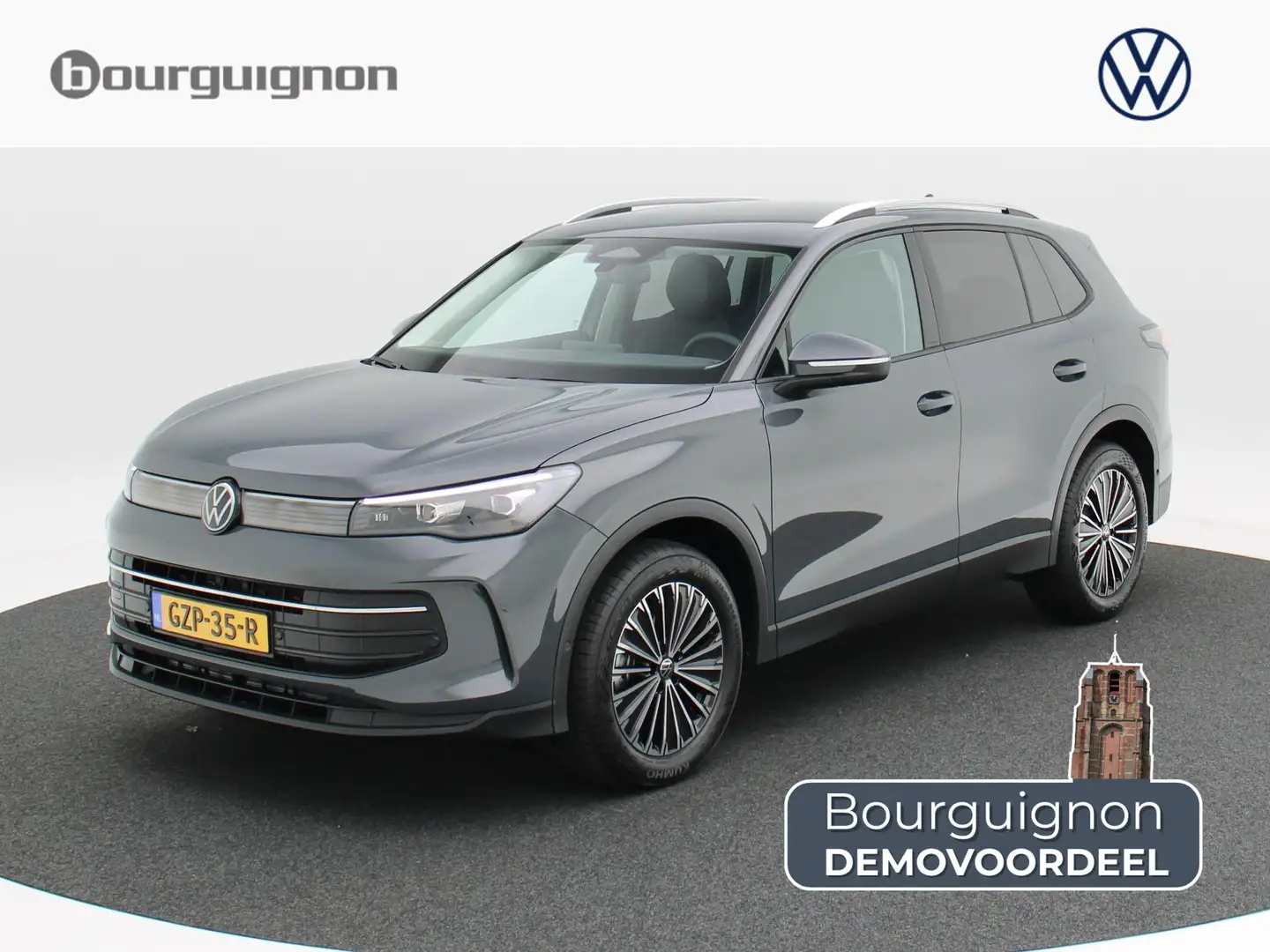 Volkswagen Tiguan Life Edition 1.5 eTSI 130 pk Automaat | Trekhaak | Grijs - 1