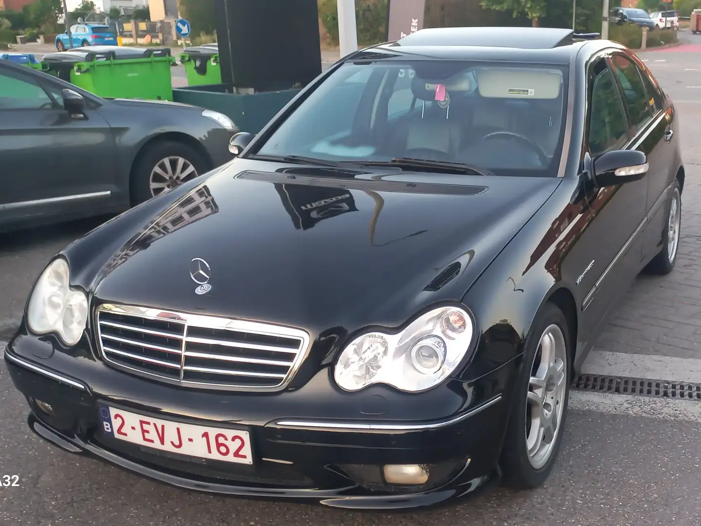 Mercedes-Benz C 32 AMG Zwart - 1