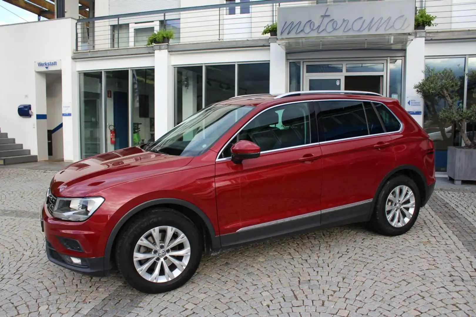 Volkswagen Tiguan 1.6 TDI SCR Sport BlueMotion Technology Rouge - 2