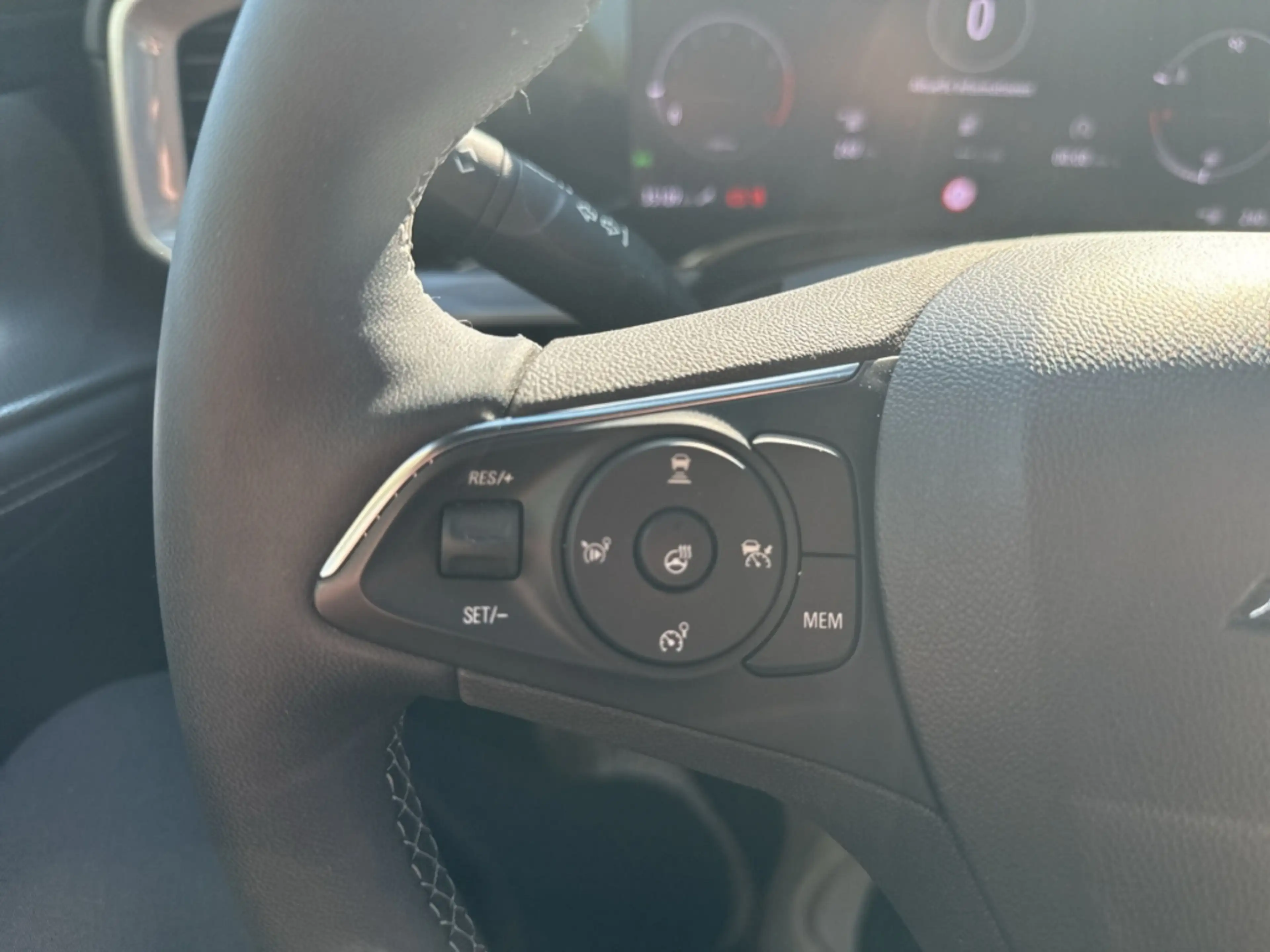 Opel Mokka GS Line Navi Digitales Cockpit LED ACC Apple CarPl — photo 15