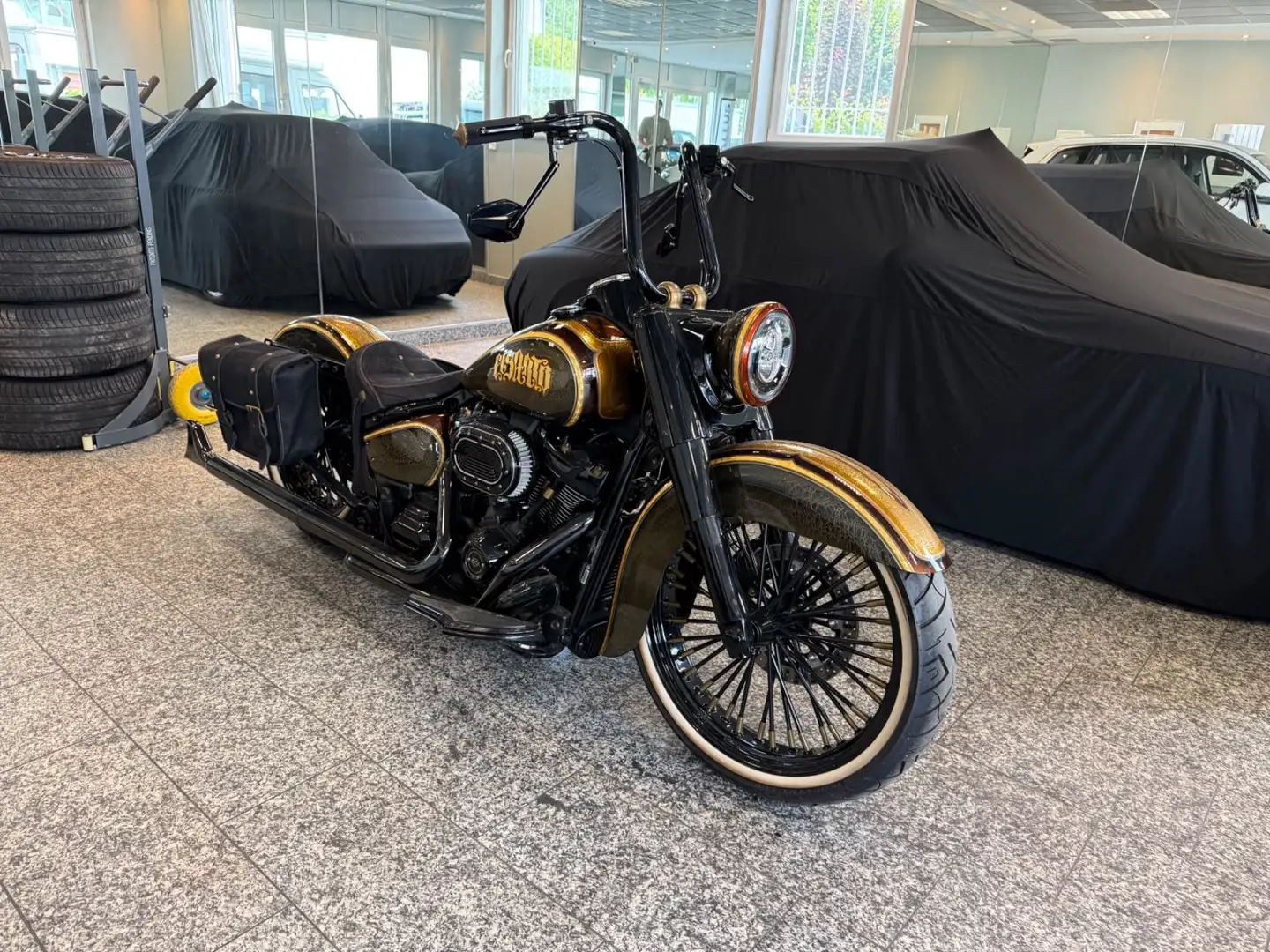 Harley-Davidson Heritage CUSTOM EL SANTO 114 - 1