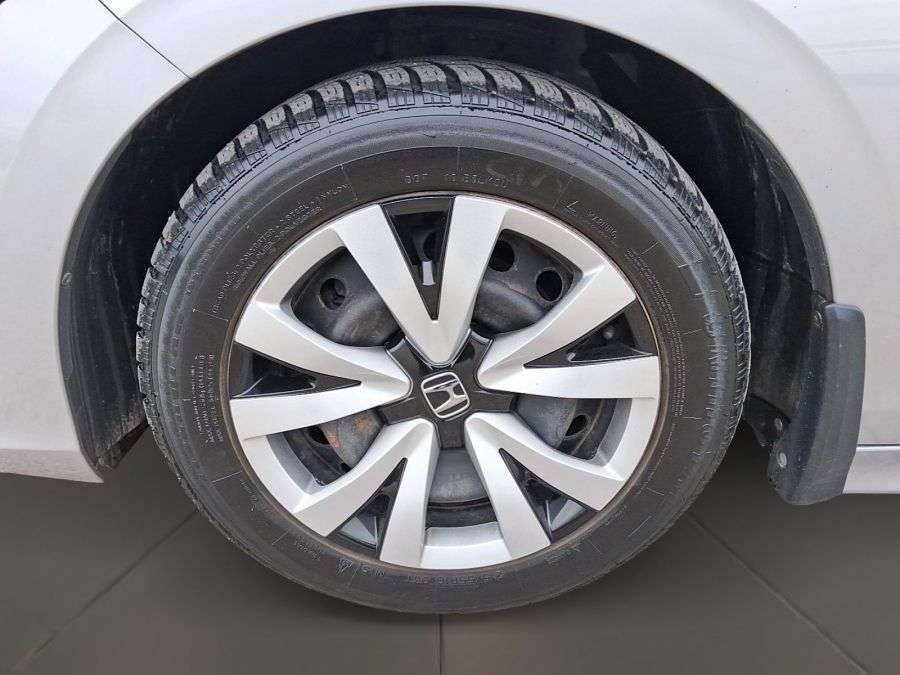 2022 Honda Civic LX CVT thumb 8