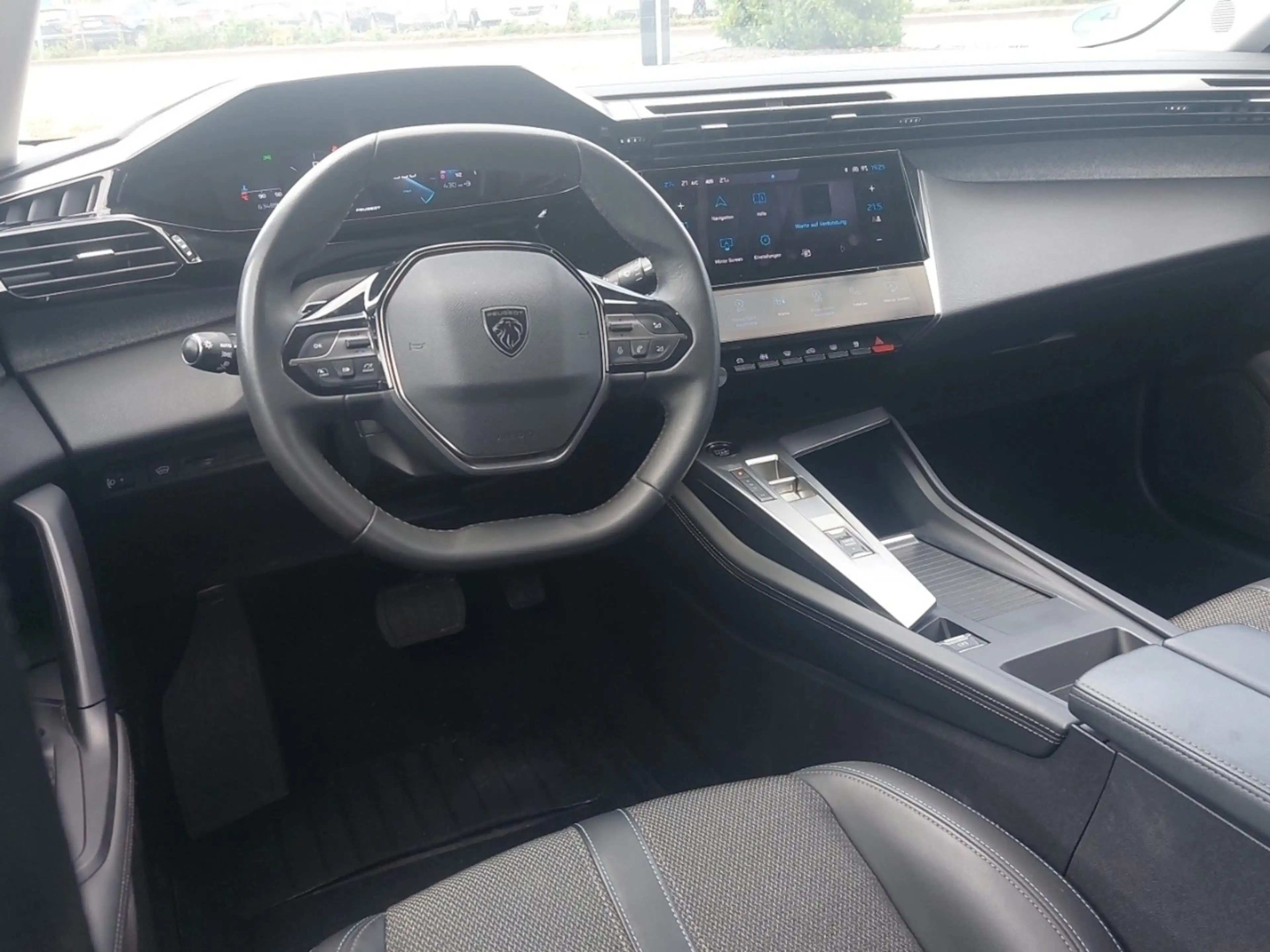 Peugeot 308 SW Allure PureTech 130 EAT8 — photo 8