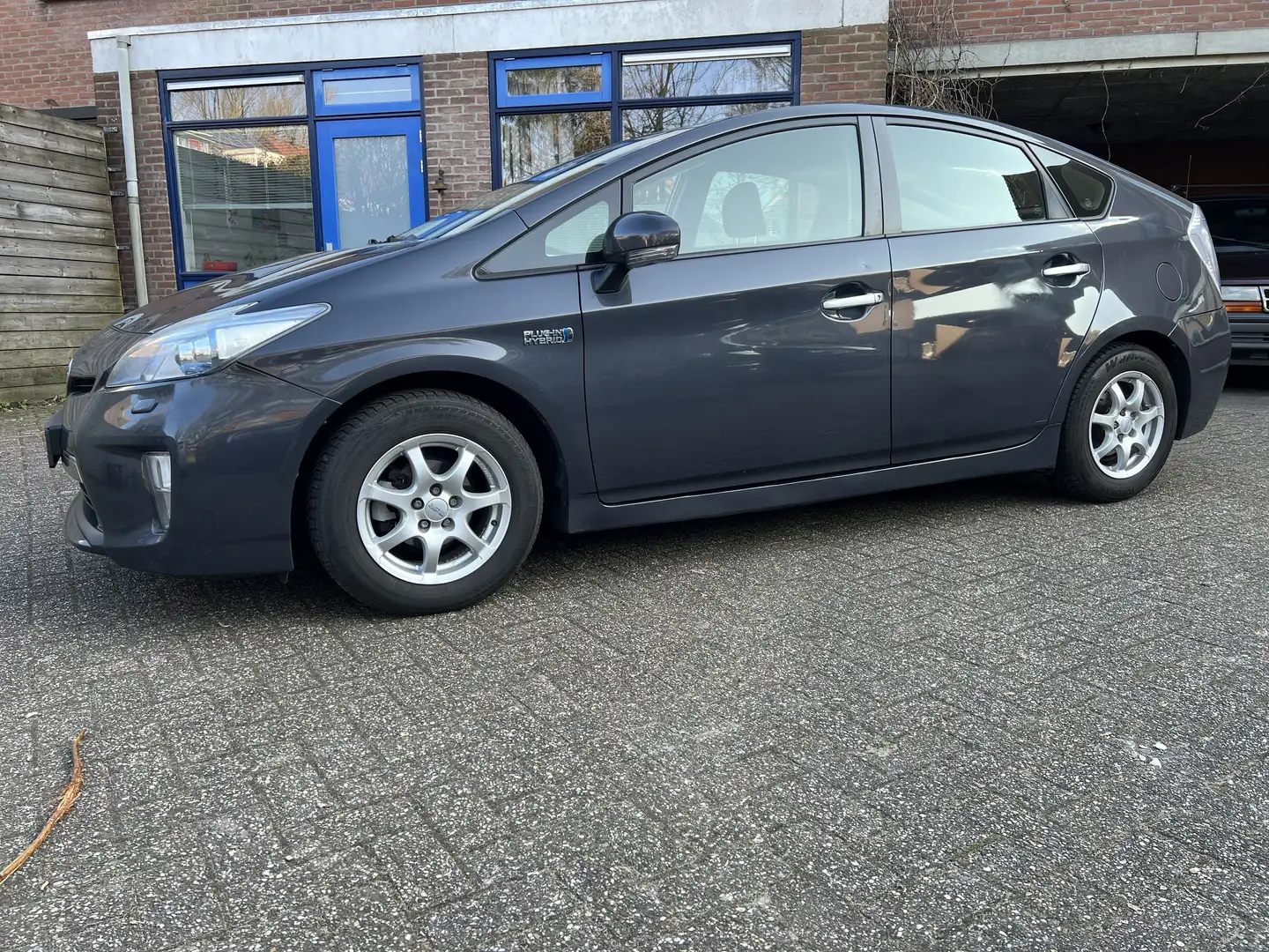 Toyota Prius 1.8 Dyn.Bns Gris - 2