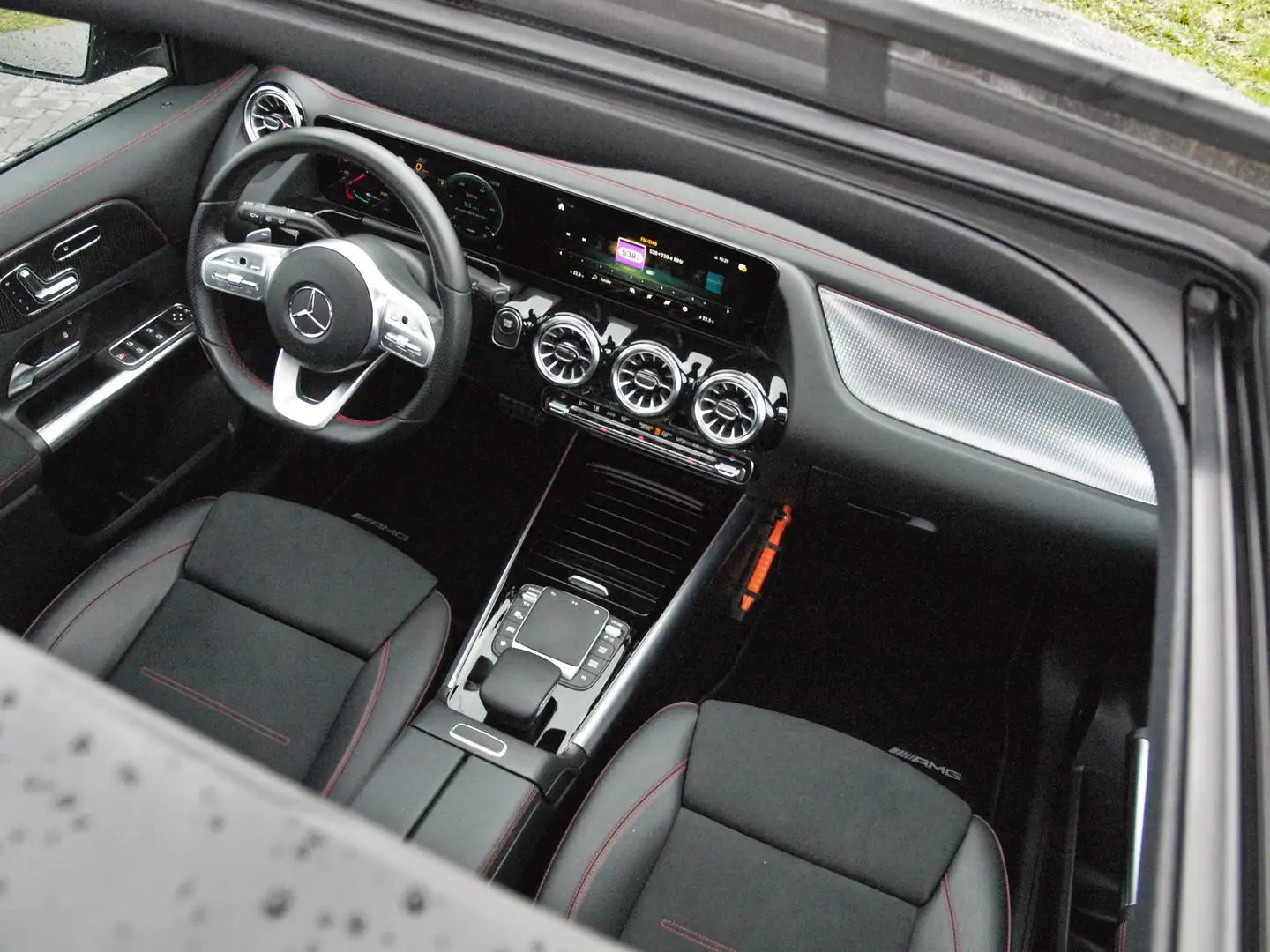 Mercedes-Benz EQA 250 Business Solution AMG 67 kWh | SOH 97% | Panoramad Grau - 2