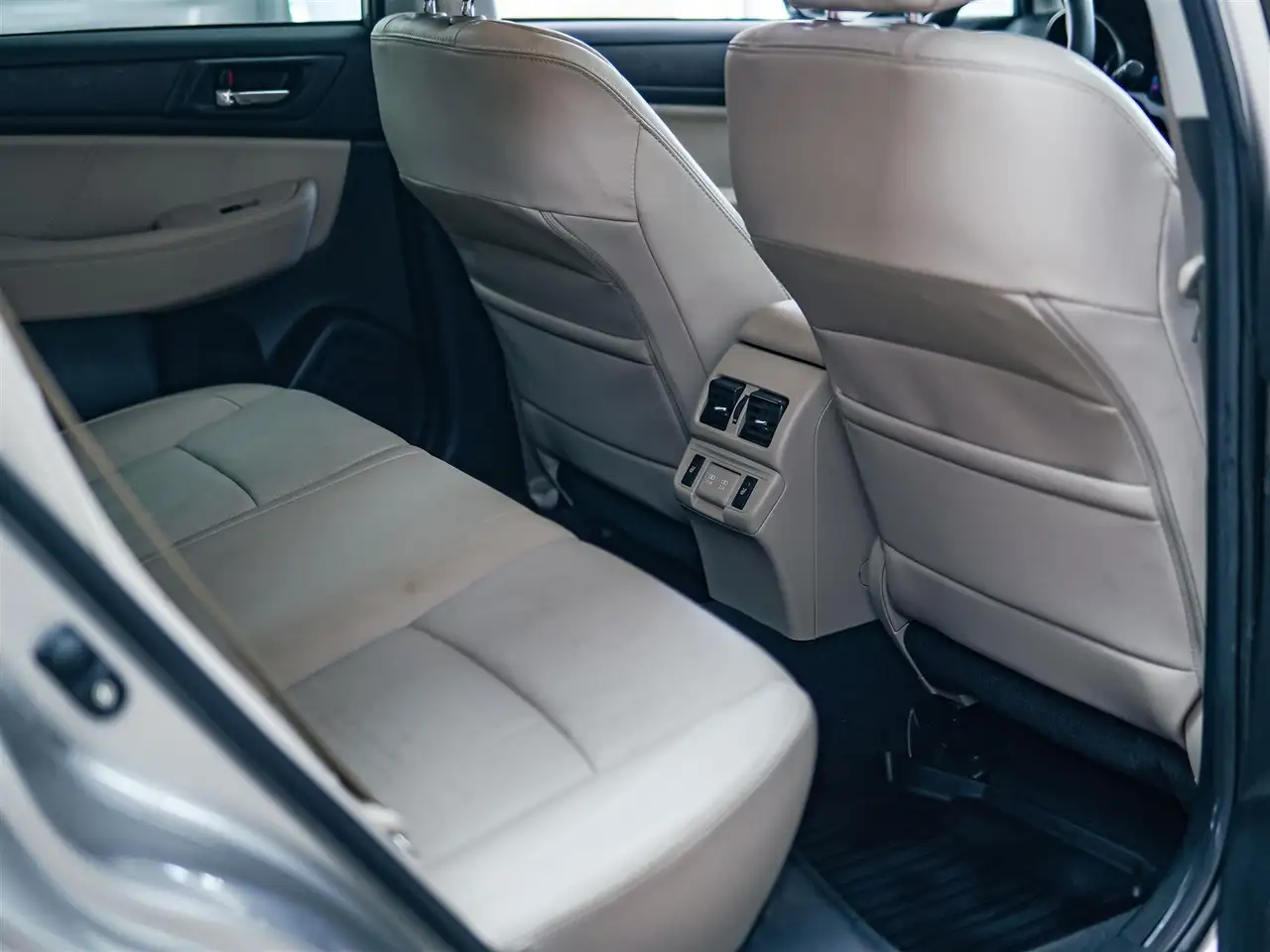 Subaru OUTBACK снимка Subaru OUTBACK
