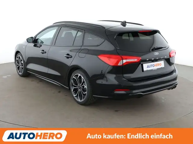 Ford Focus view 4