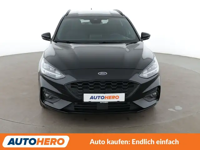 Ford Focus view 9