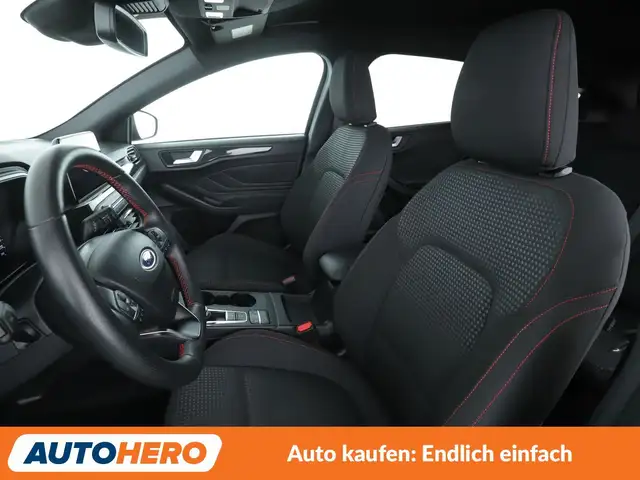 Ford Focus view 10