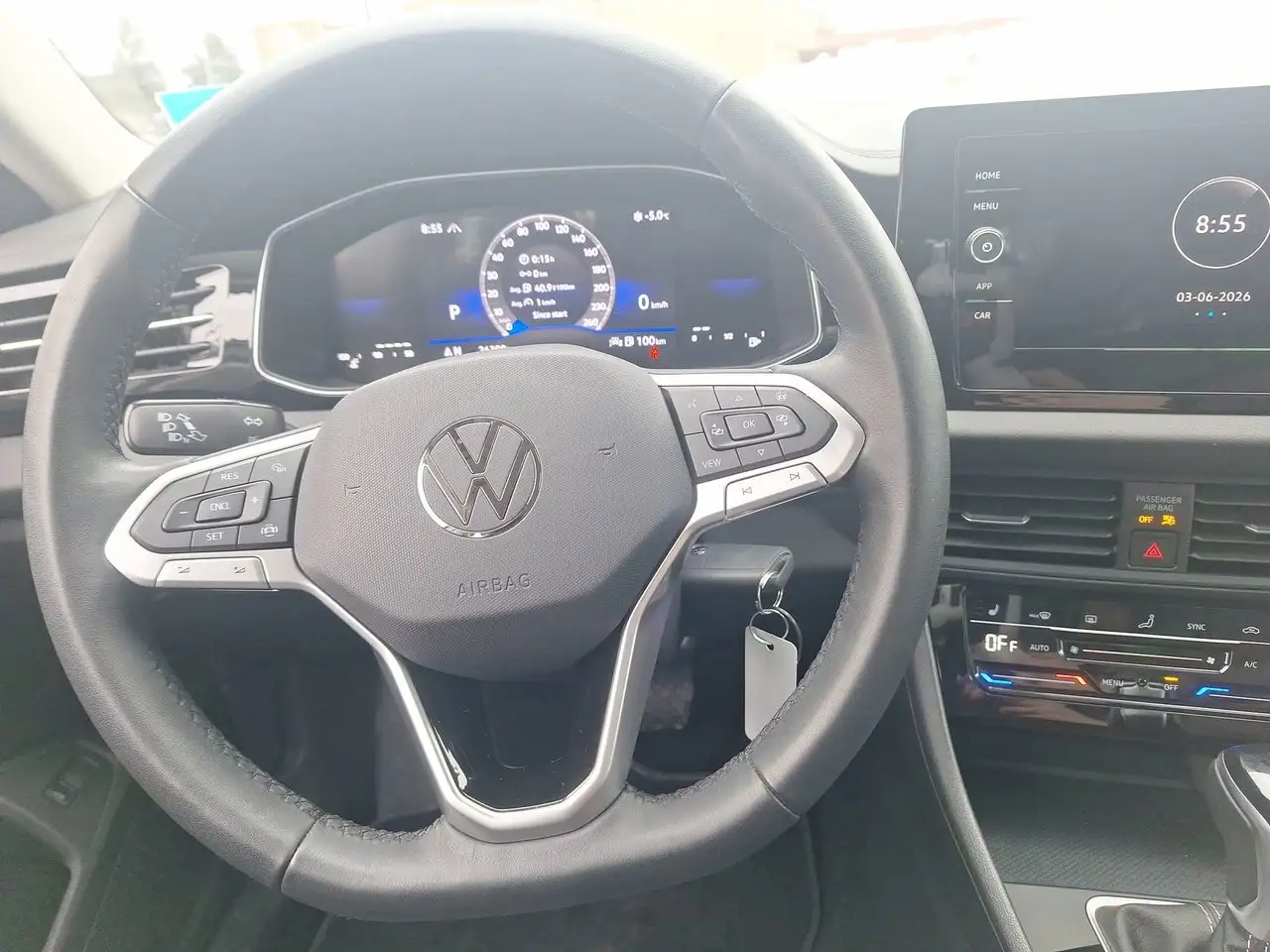 Volkswagen Jetta снимка Volkswagen Jetta