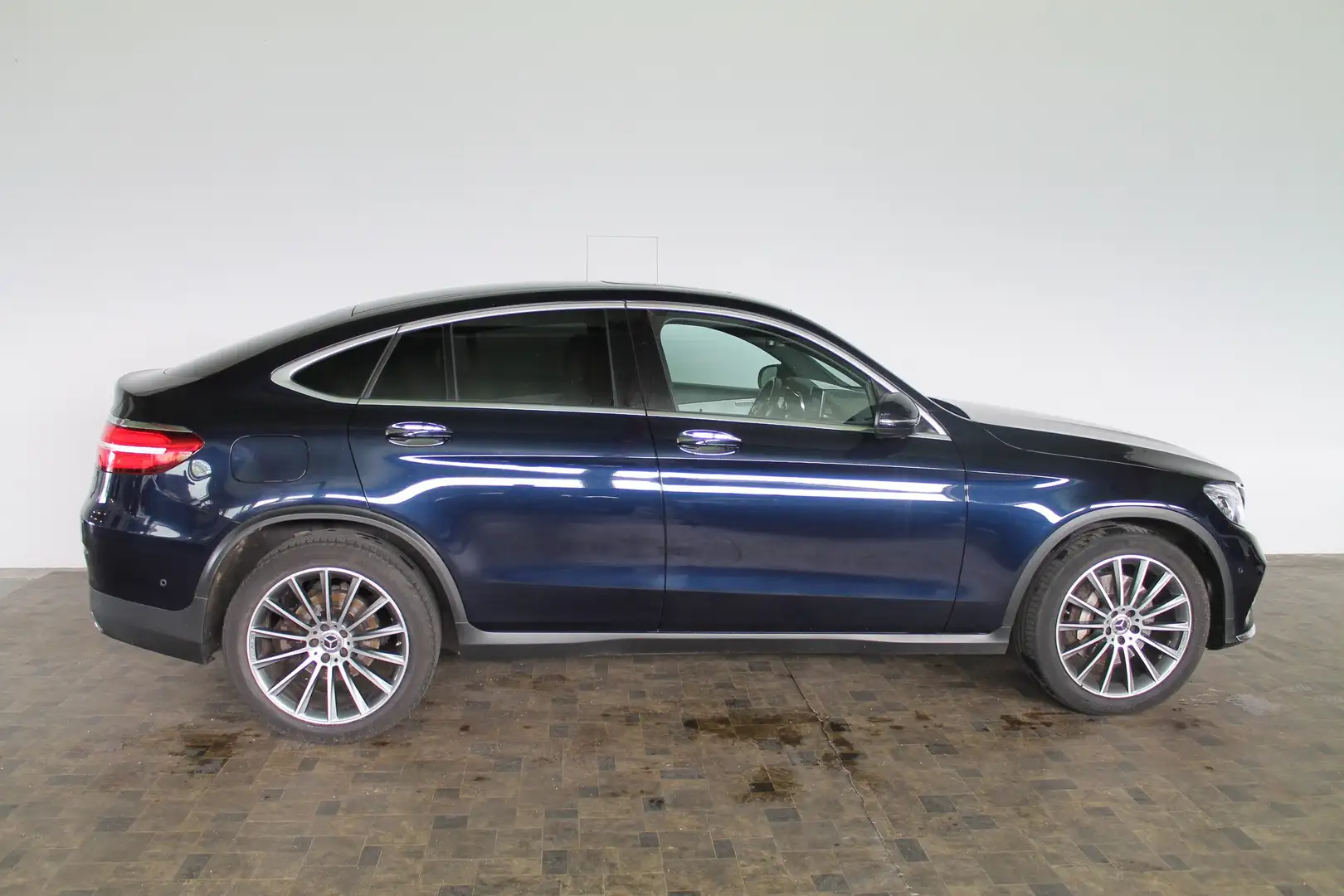 Mercedes-Benz GLC 350 GLC 350 d 4Matic  Coupe, LED, 360°, 20", ACC Modrá - 1