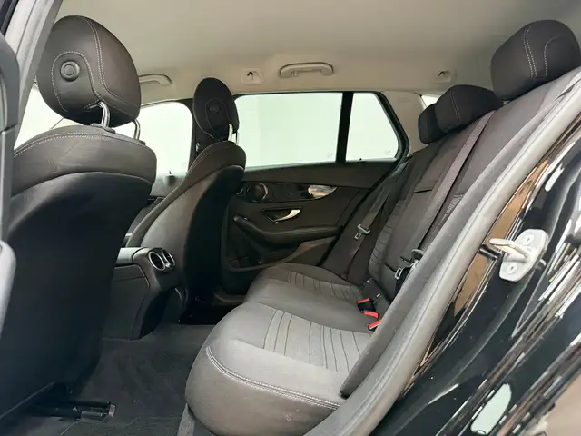 Mercedes-Benz 300 view 13