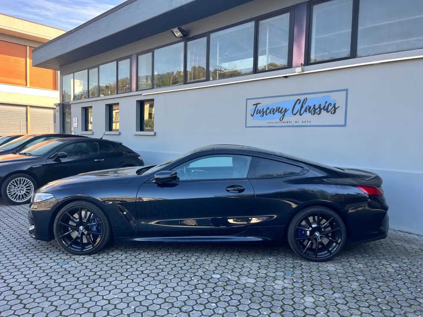 BMW 850 M850i xDrive Coupé Schwarz - 2