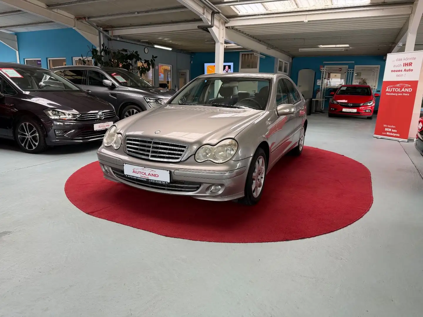 Mercedes-Benz C 180 Limousine C 180 Kompressor Automatik TEMP AHK Silber - 1