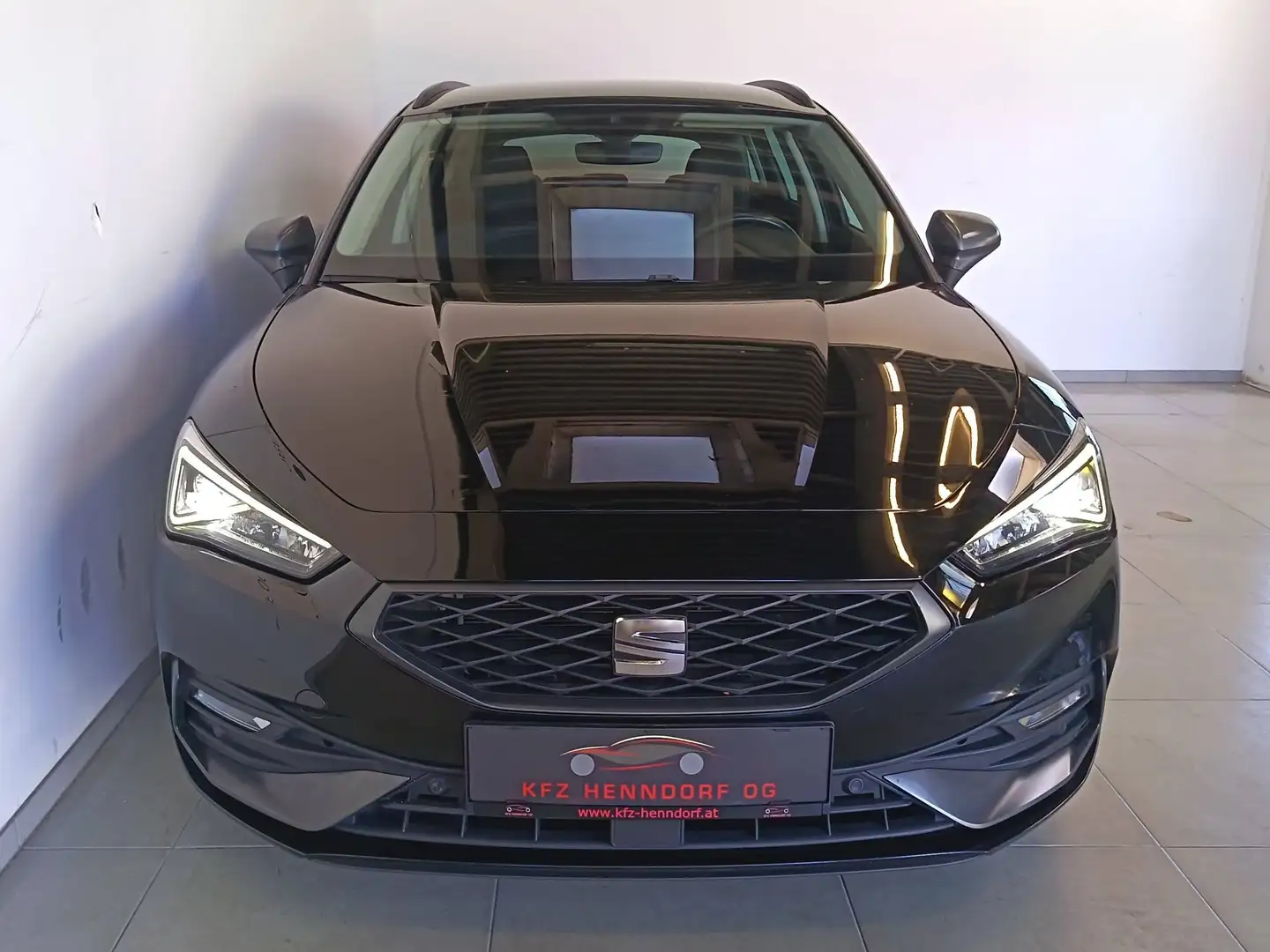 SEAT Leon 2.0 TDI FR ab € 230 / Monat Schwarz - 2