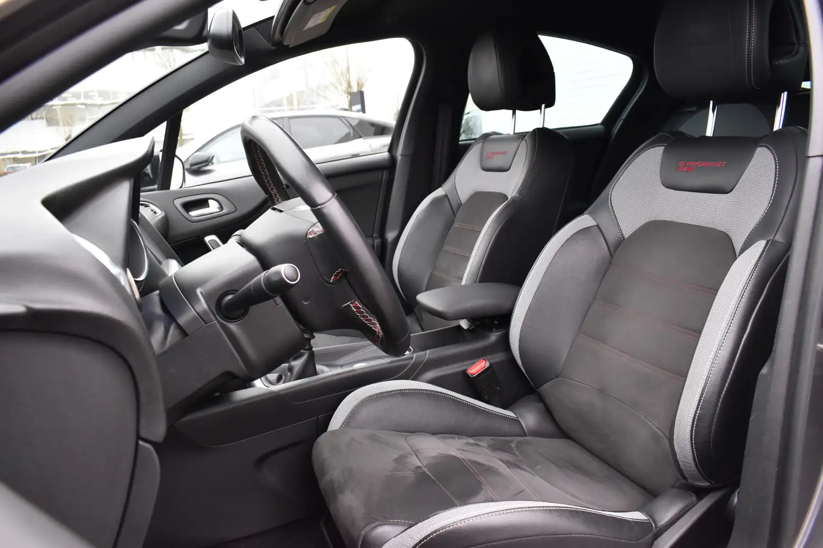 DS Automobiles DS 4 PureTech 130 Performance Line Airco | Navi | Trekh Gris - 2