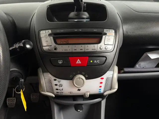 Citroen C1 view 12